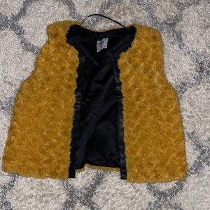 Mac + Jac fur vest